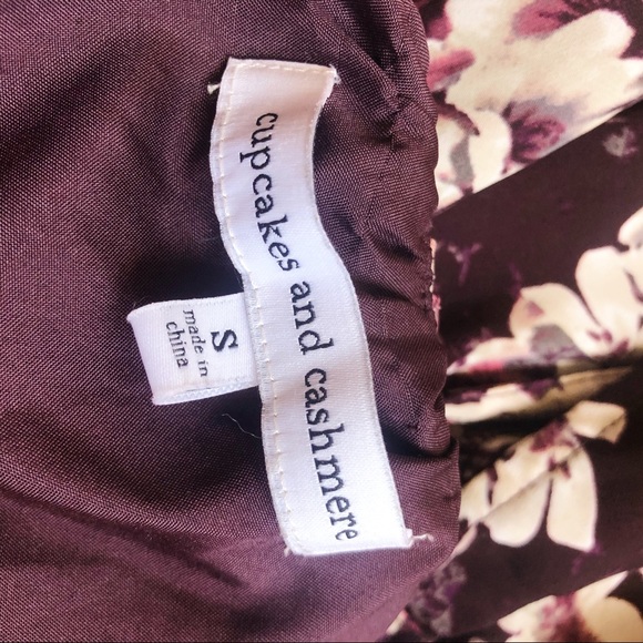 Flowery Romper - Picture 3 of 3